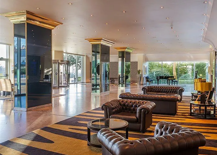 Hf Ipanema Park Порту